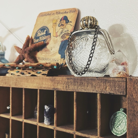 Oddities & Curiosities MYSTERY Box - Picture 8 of 8